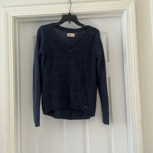 Hollister sweater 💙